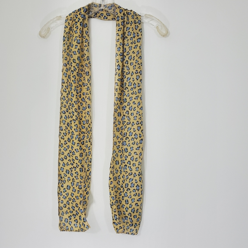 Multicolored Scarf - Picture 8 of 9
